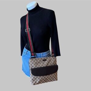 A515-  Gucci crossbody bag